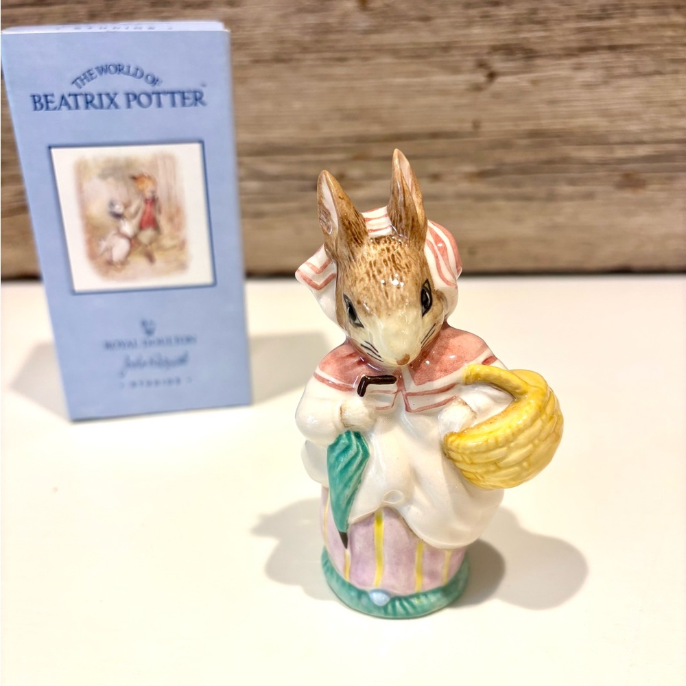 NIB Mrs. Rabbit Beatrix Potter Figurine Beswick Royal Doulton 1989 England
